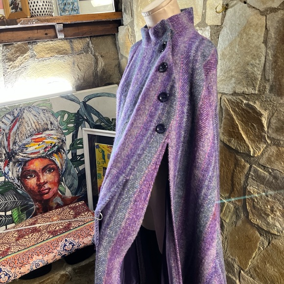 Vintage Hourihan of Dublin Irish Wool Cape – Purple Striped Donegal Tweed - Picture 3 of 8